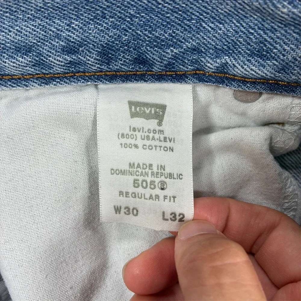 Levis 505 Mens Jeans Size 30x32 Light Wash Denim Regular Fit Taper Low Rise